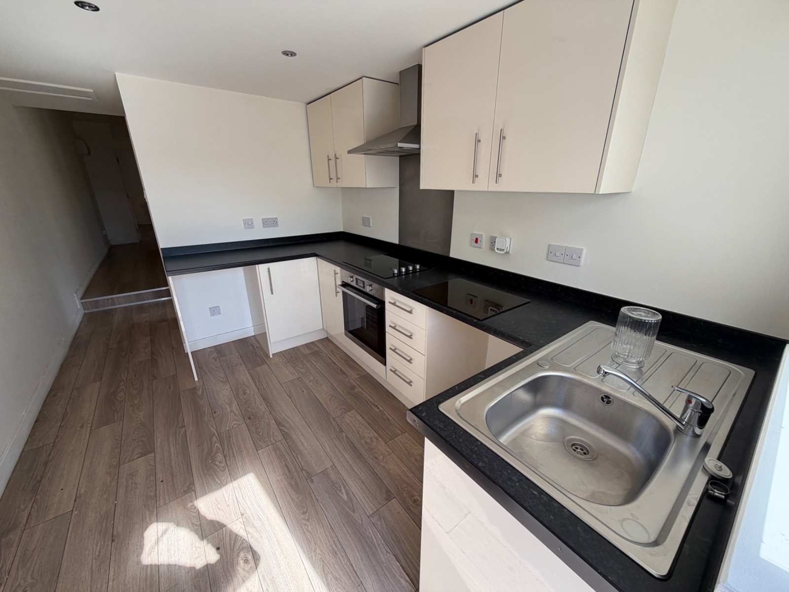 319A Bolton Road, Bury, BL8 2PD — 2