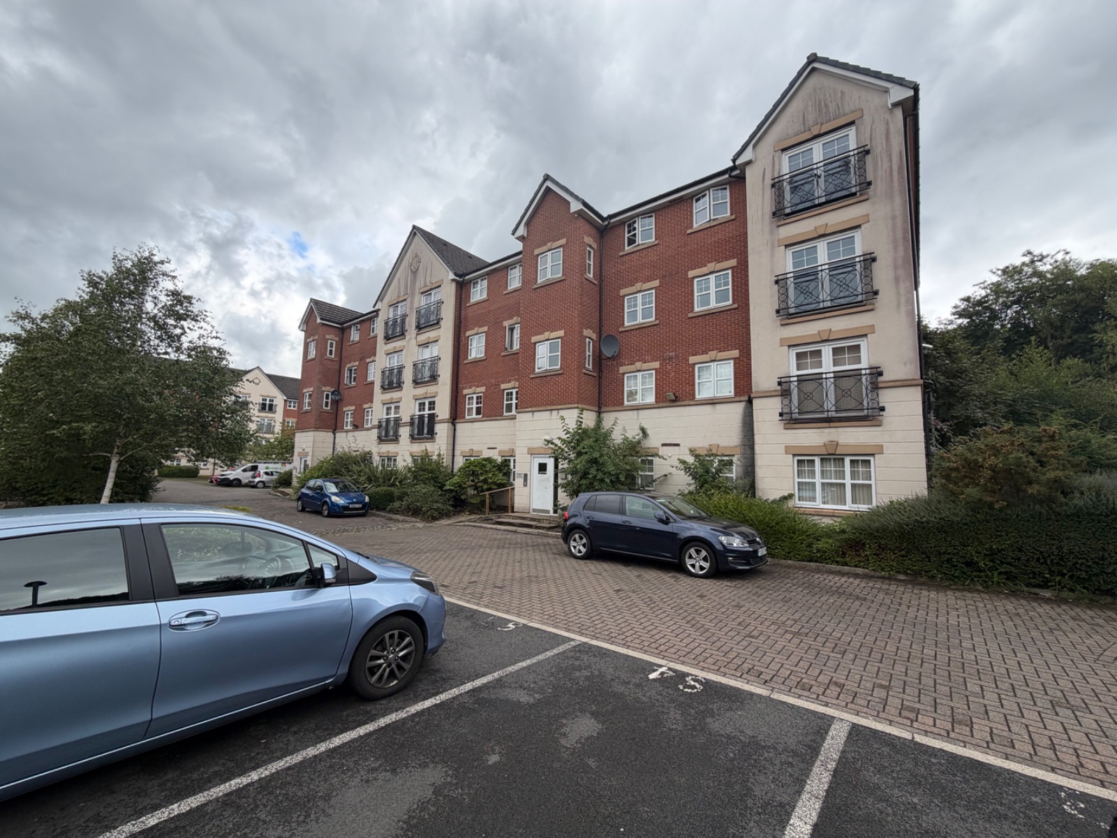 75 Astley Brook Close, Bolton, BL1 8RT — 2
