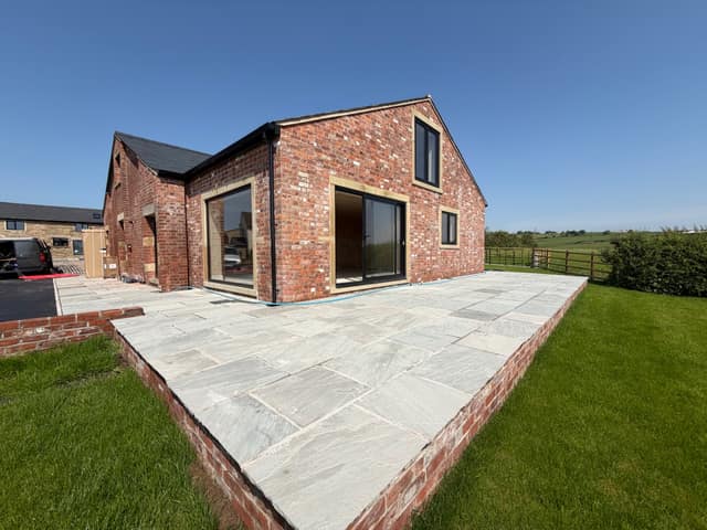 The Shippon, Barrack Fold, Knowsley Road, Ainsworth, Bolton, BL2 5PU — photo 4 of 16