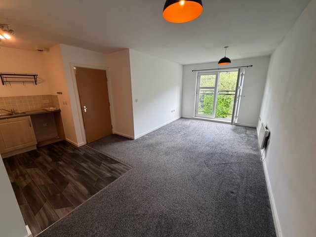 75 Astley Brook Close, Bolton, BL1 8RT — photo 4 of 12