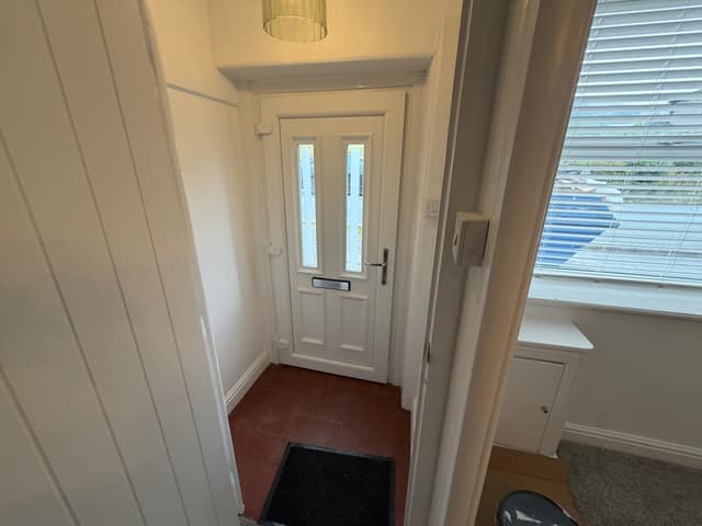 107 Burnley Road, Edenfield, Bury, BL0 0HX — photo 5 of 18
