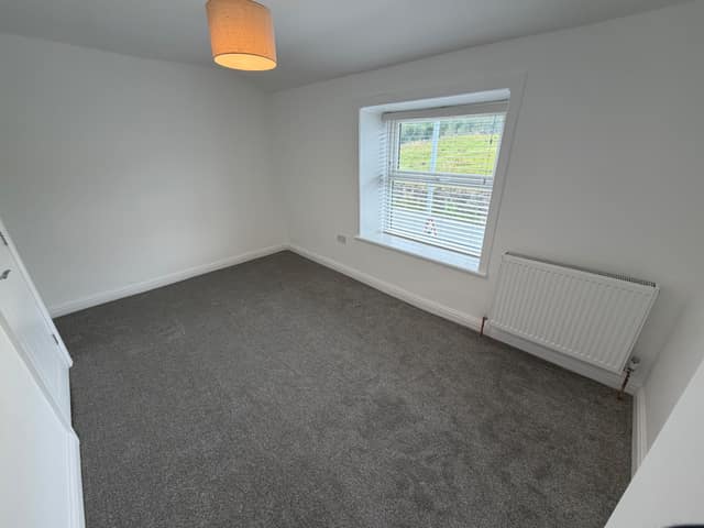 107 Burnley Road, Edenfield, Bury, BL0 0HX — photo 14 of 18