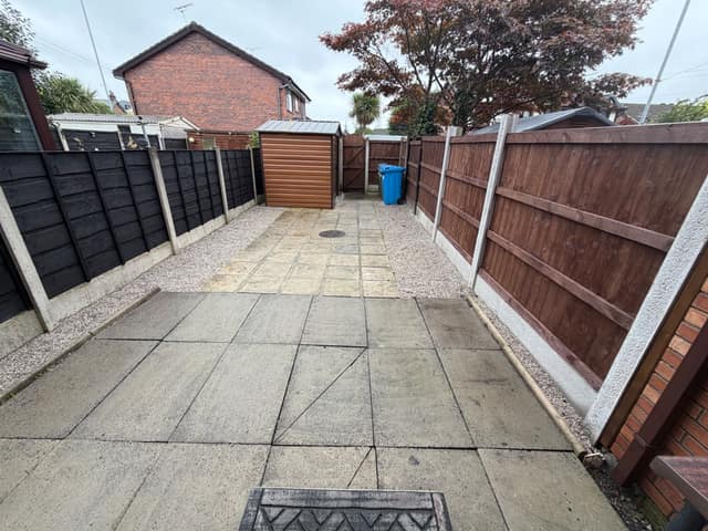 101 War Office Road, Bamford, Rochdale, OL11 5HH — photo 4 of 17