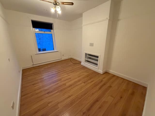 112 Todmorden Road, Burnley, BB11 3ER — photo 7 of 13